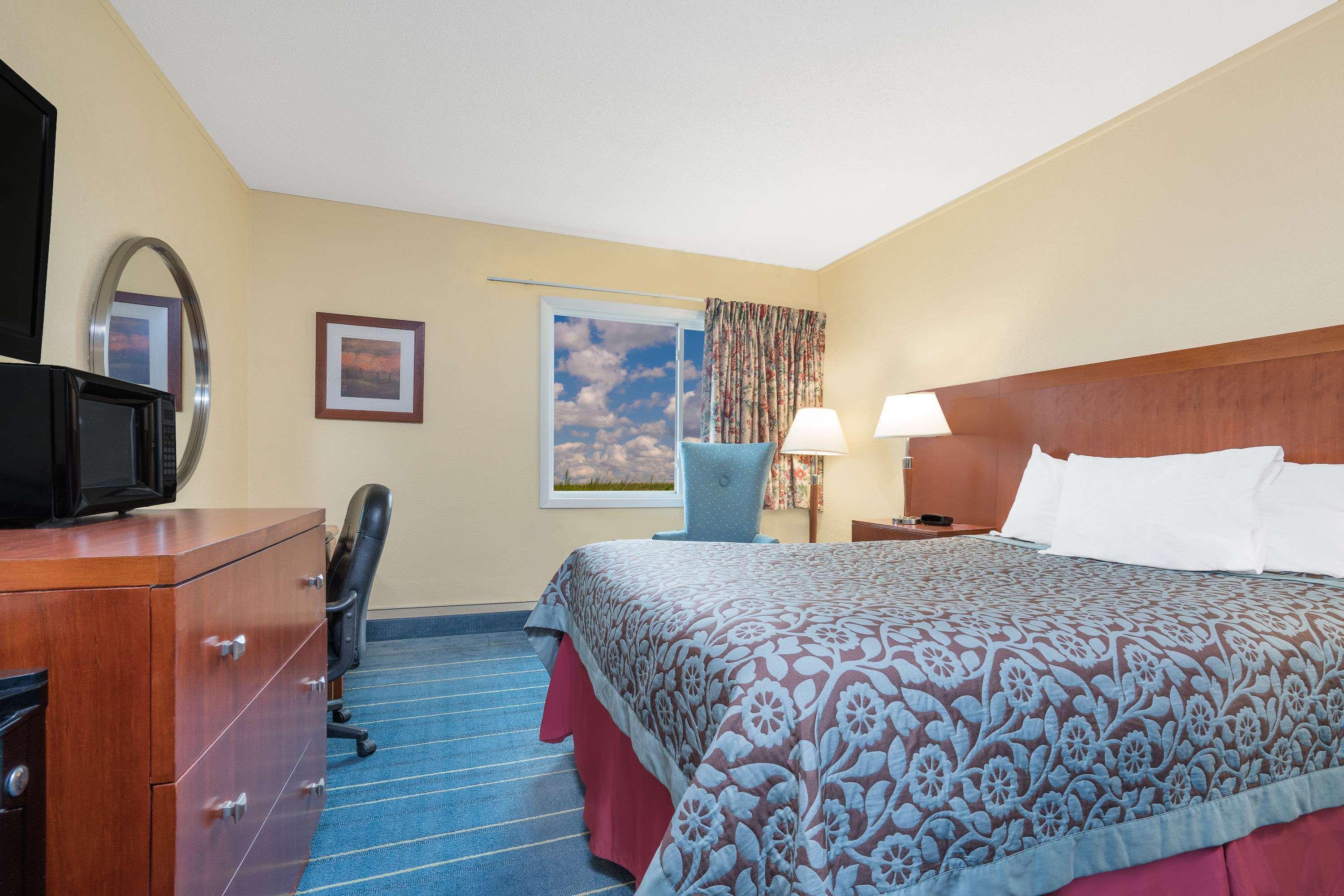 Days Inn By Wyndham Alexandria Mn Exterior foto