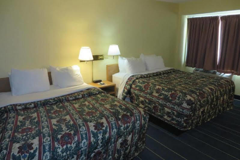 Days Inn By Wyndham Alexandria Mn Exterior foto